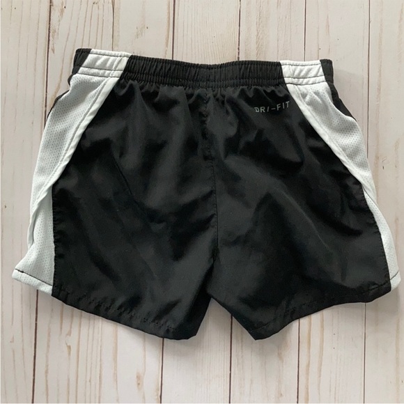 Girls Nike Dri Fit Athletic Shorts - Picture 3 of 4